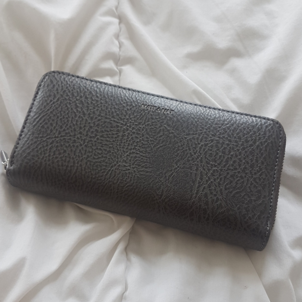 Matt & Nat Grey Sublime Vegan Double Zip Wallet